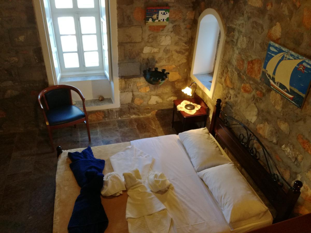 Villa Mandraki Hydra  Bagian luar foto